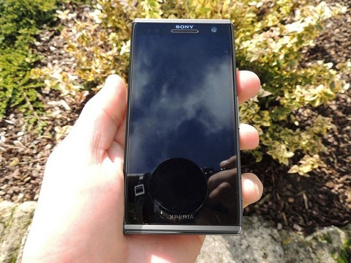 Rò rỉ hình ảnh có thể là Sony Xperia Odin với màn hình 5" Full-HD